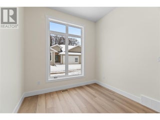 231 20 Street Ne Unit# 2. Salmon Arm, British Columbia