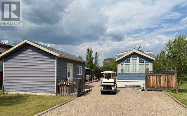 1123 Oak Avenue, Lac Des Iles