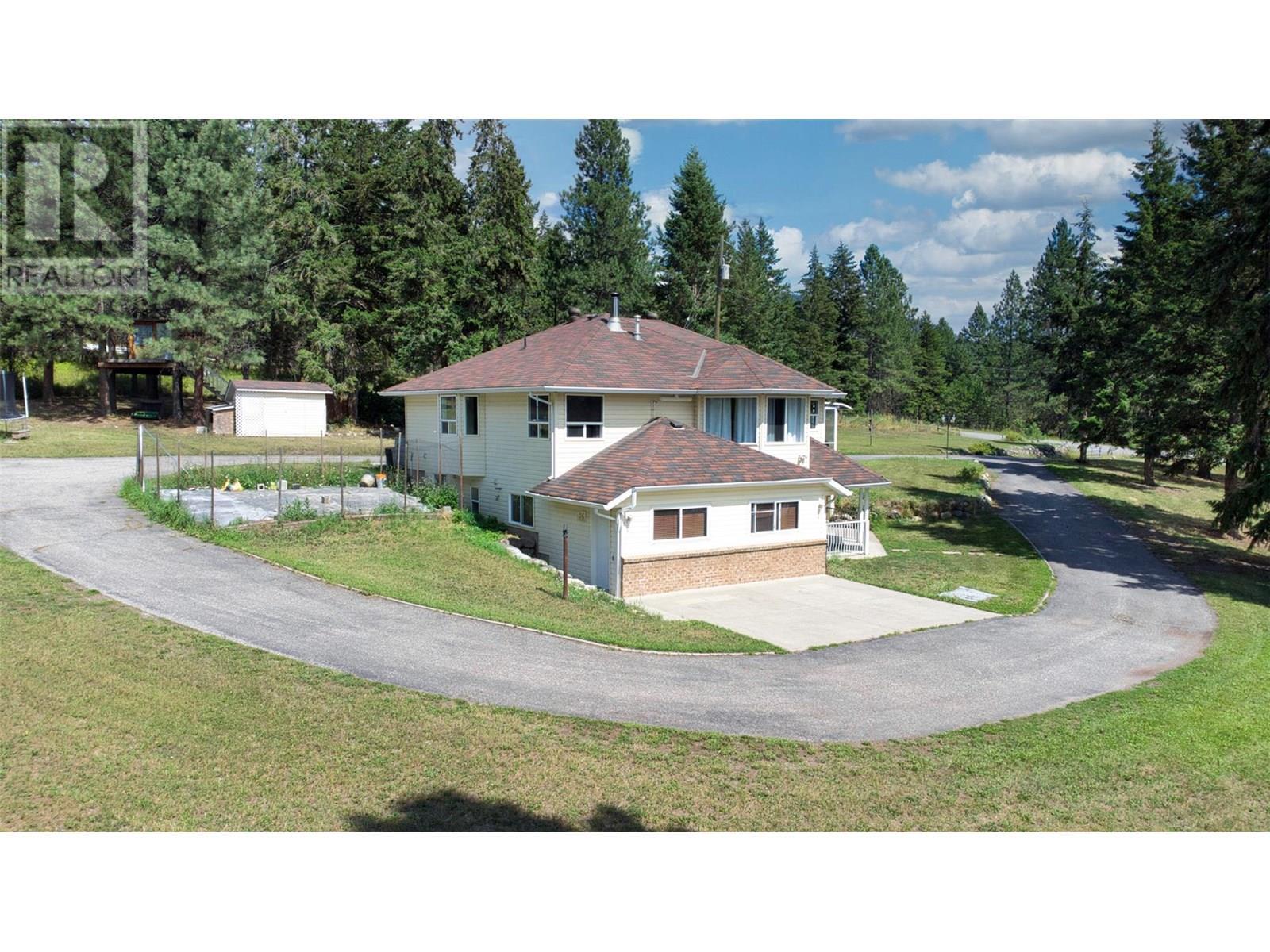 90 Mcinnes Road. Lumby, British Columbia