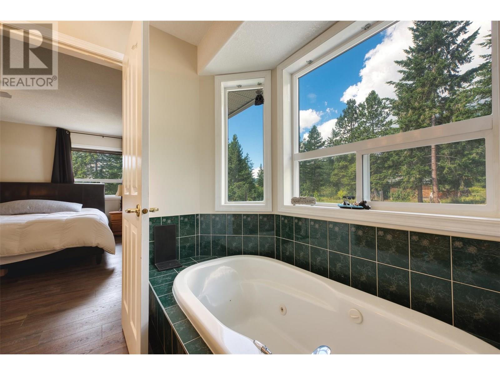 90 Mcinnes Road. Lumby, British Columbia