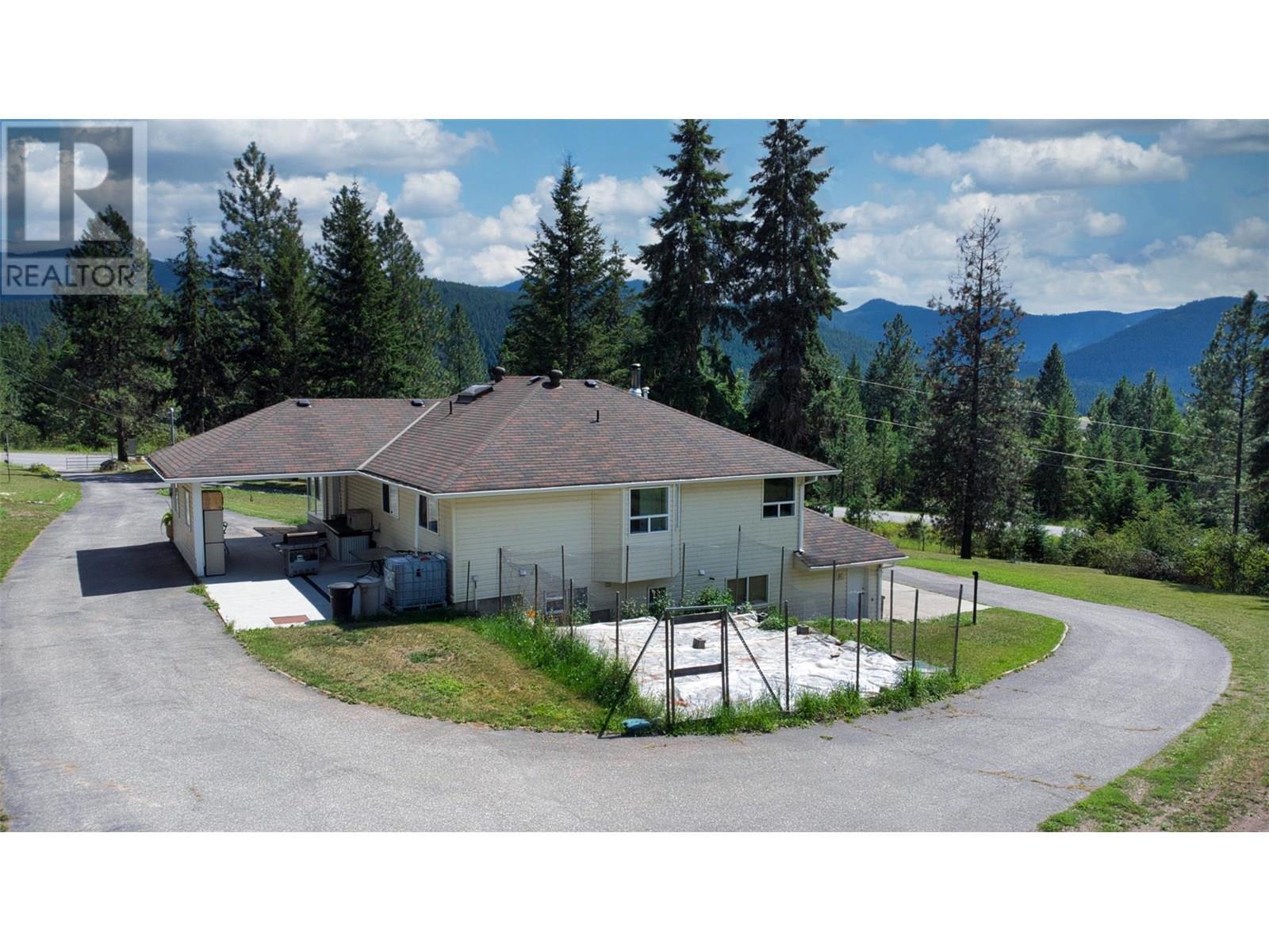 90 Mcinnes Road. Lumby, British Columbia