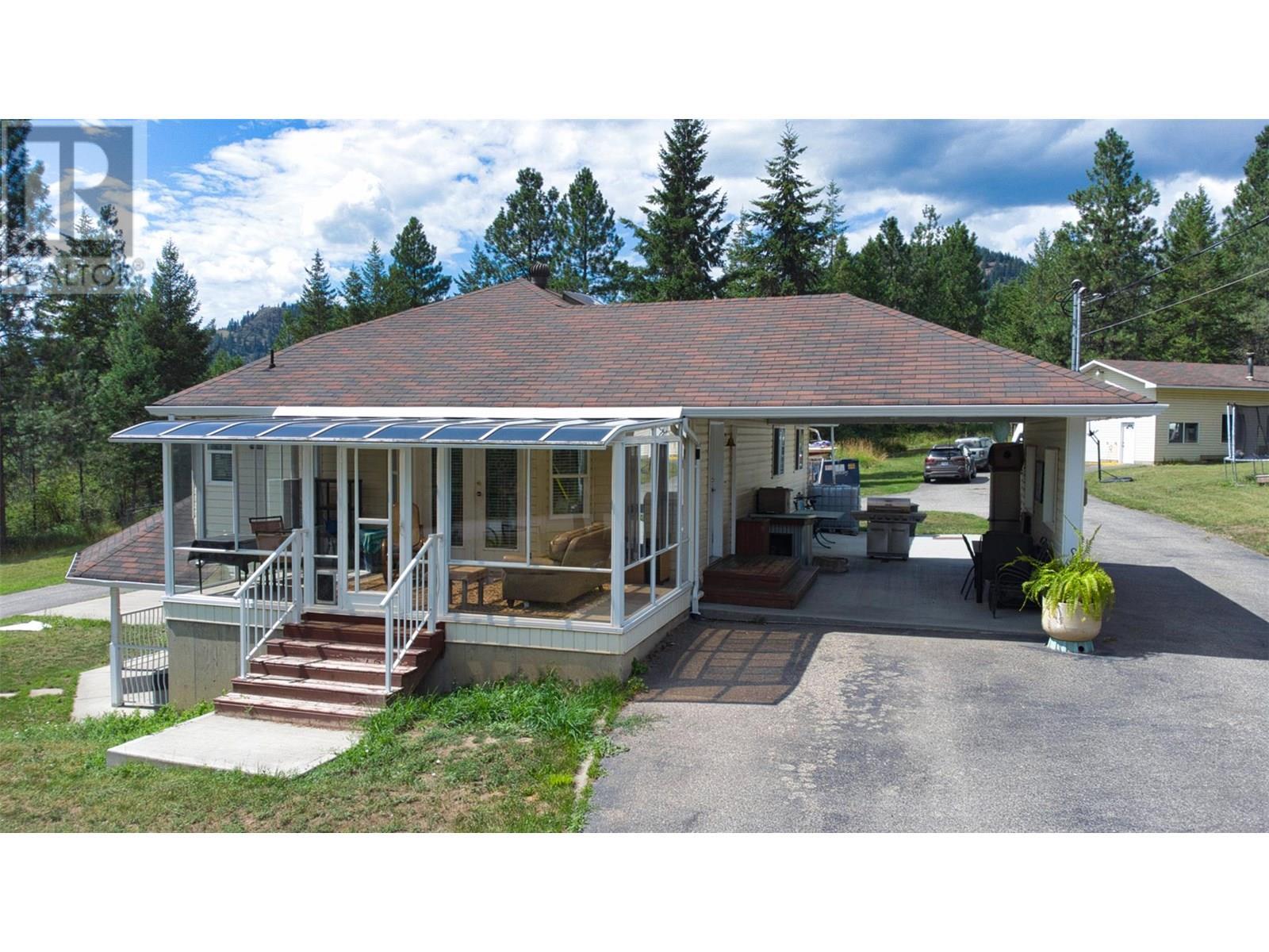 90 Mcinnes Road. Lumby, British Columbia