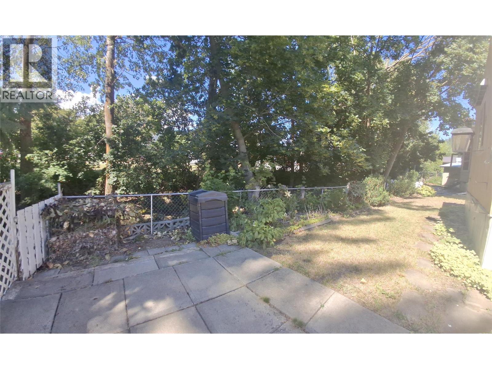 566 Coburn Street Unit# 10. Chase, British Columbia