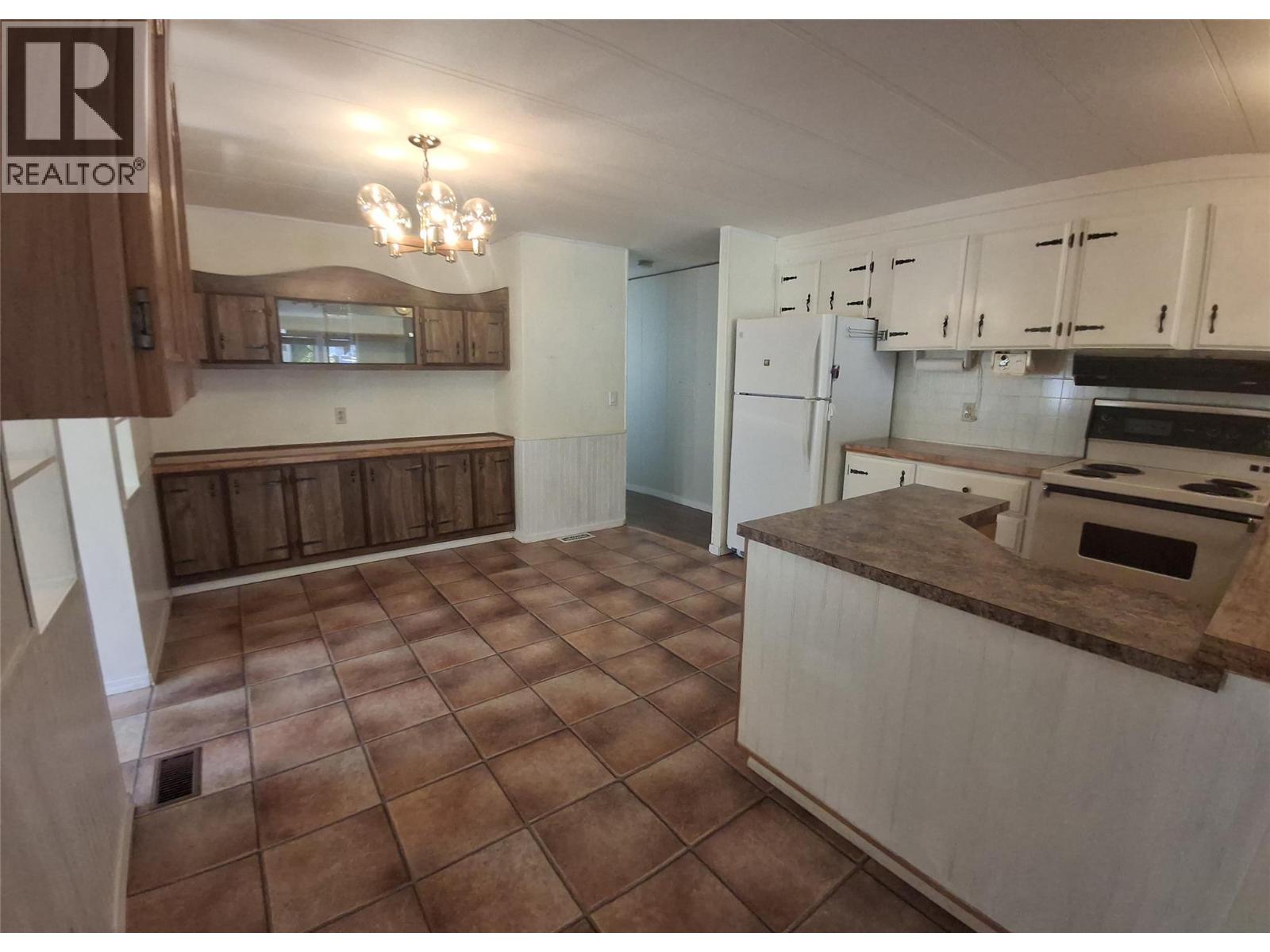 566 Coburn Street Unit# 10. Chase, British Columbia