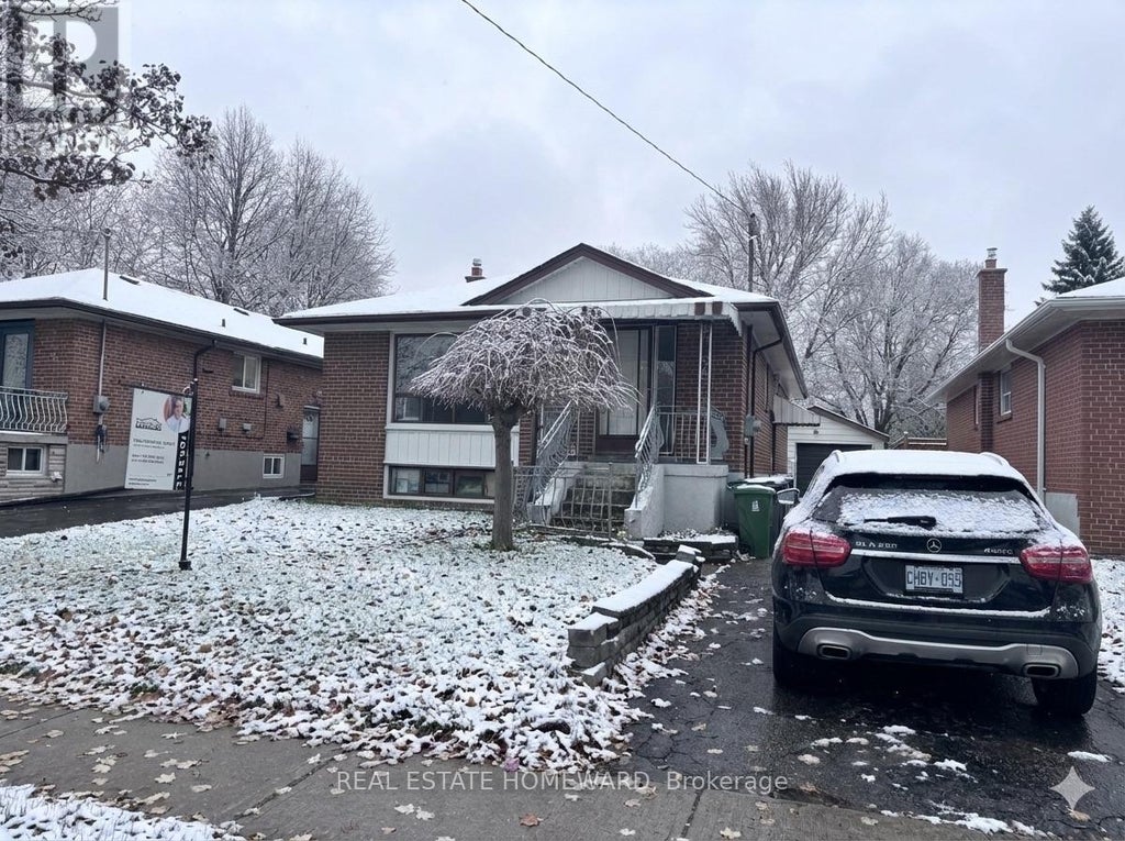 7 Dunlop Avenue, Toronto (clairlea-Birchmount)