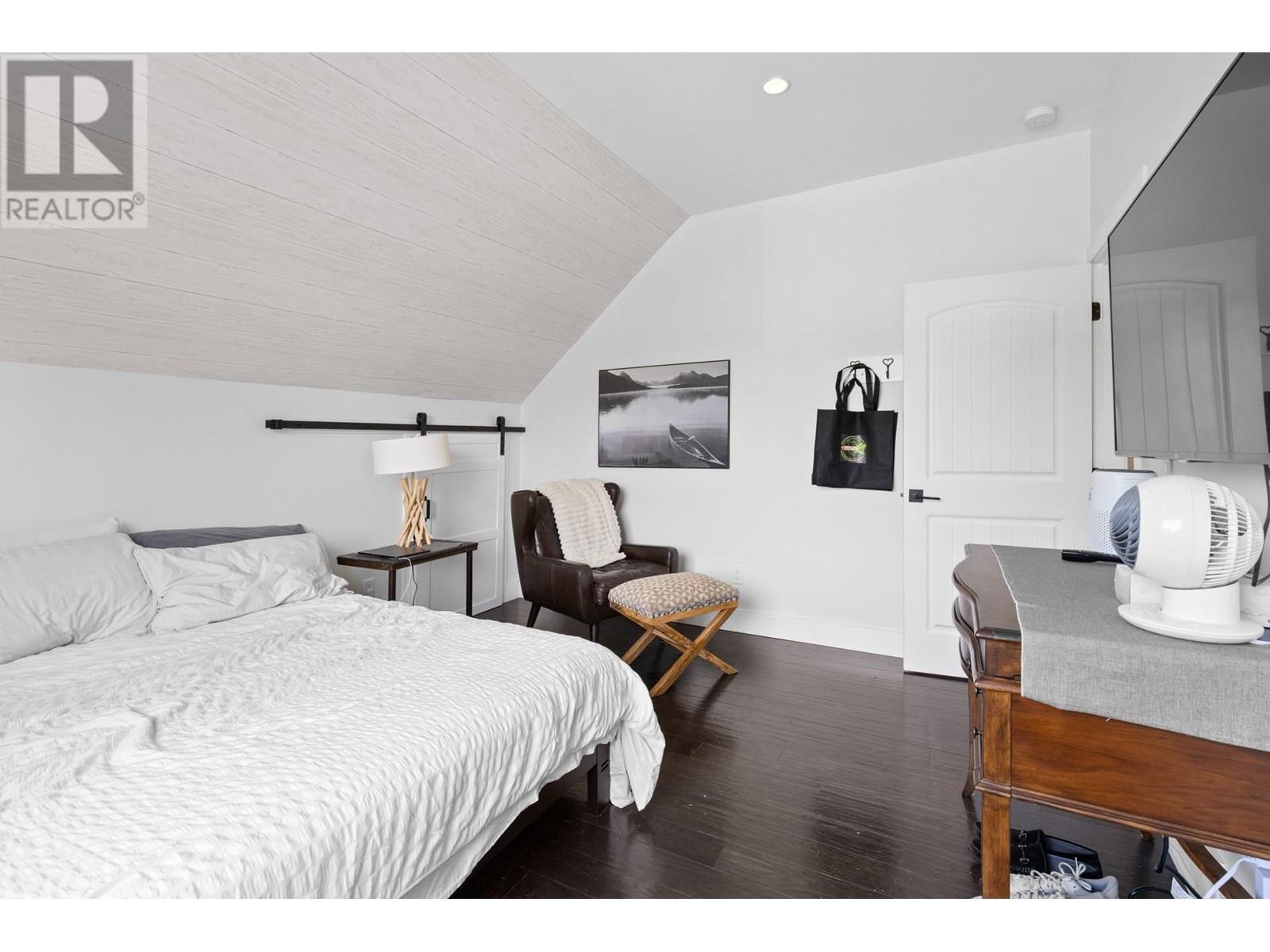 935 Laurier Avenue. Kelowna, British Columbia