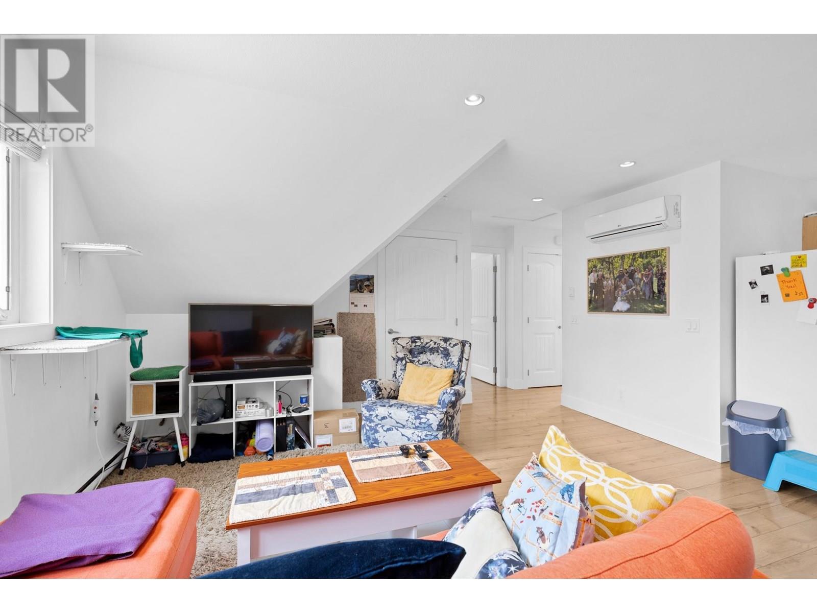 935 Laurier Avenue. Kelowna, British Columbia