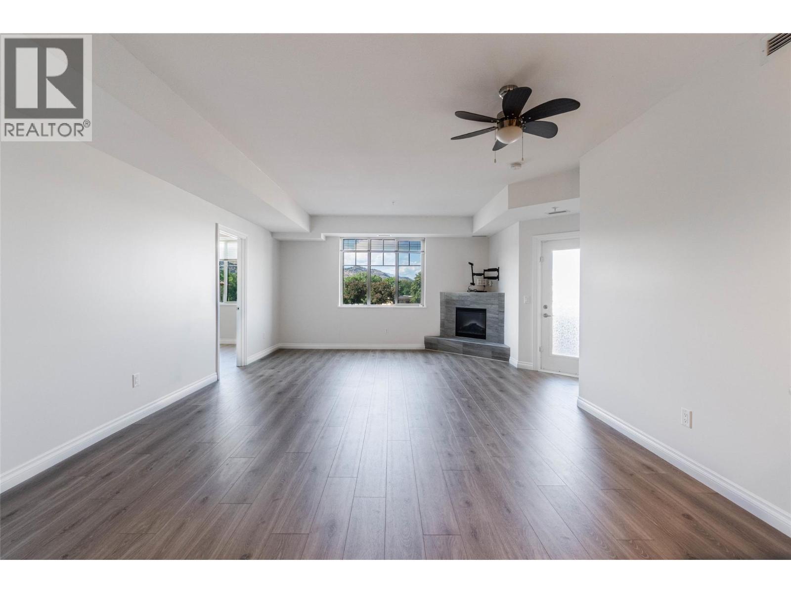 921 Spillway Road Unit# 212c. Oliver, British Columbia