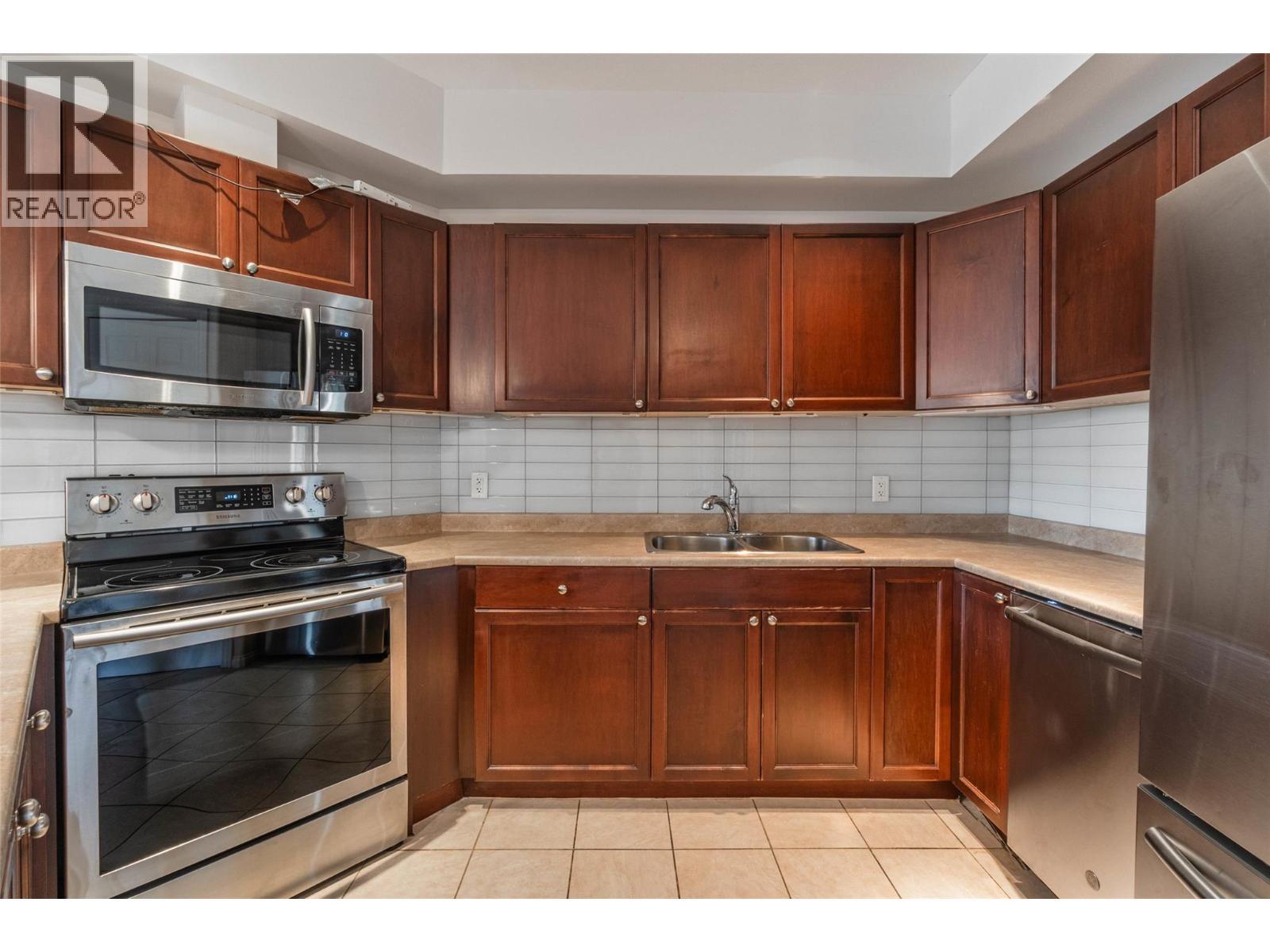 921 Spillway Road Unit# 212c. Oliver, British Columbia