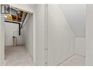 231 20 Street Ne Unit# 1. Salmon Arm, British Columbia