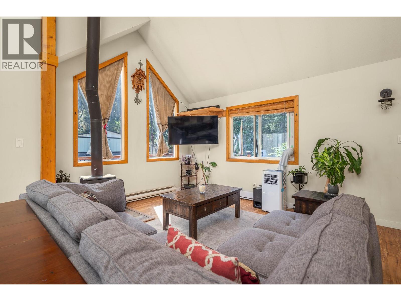 322 Northern View Drive. Vernon, British Columbia