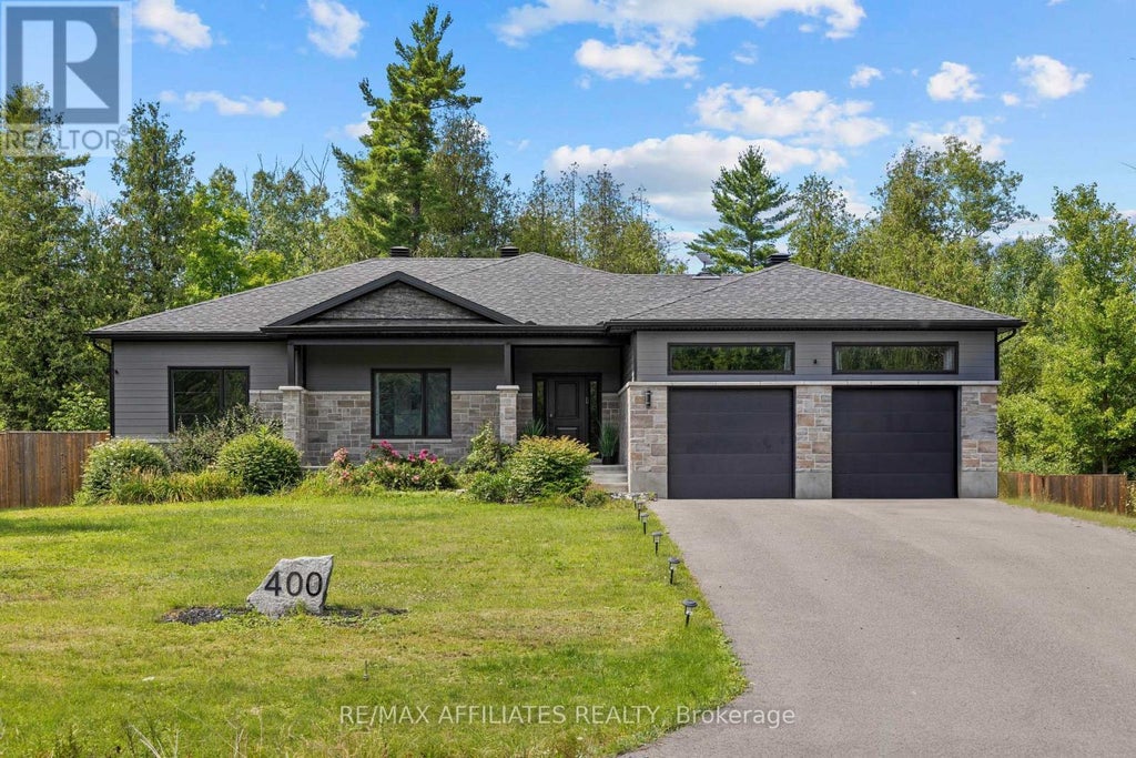 400 Cinnamon Crescent, Ottawa