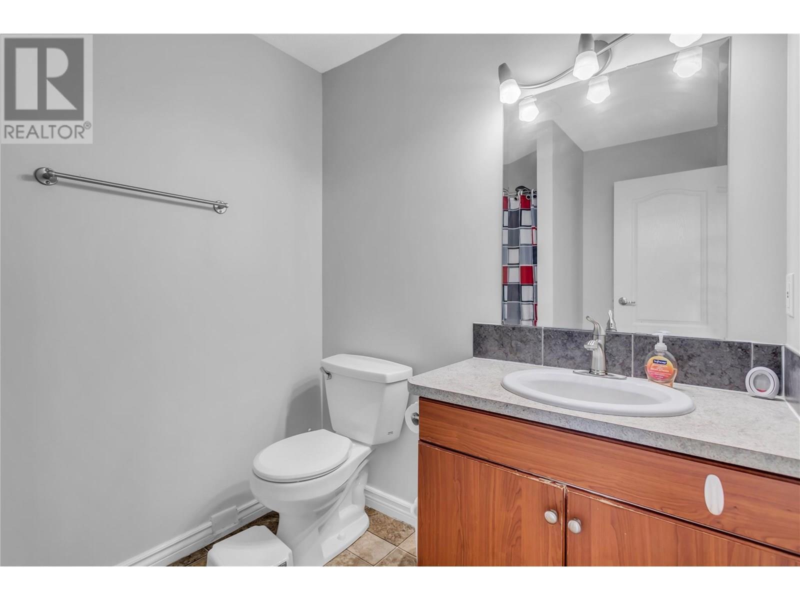 3132 Woodsdale Road. Lake Country, British Columbia