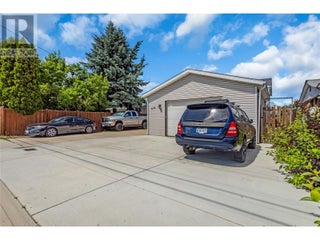 3132 Woodsdale Road. Lake Country, British Columbia