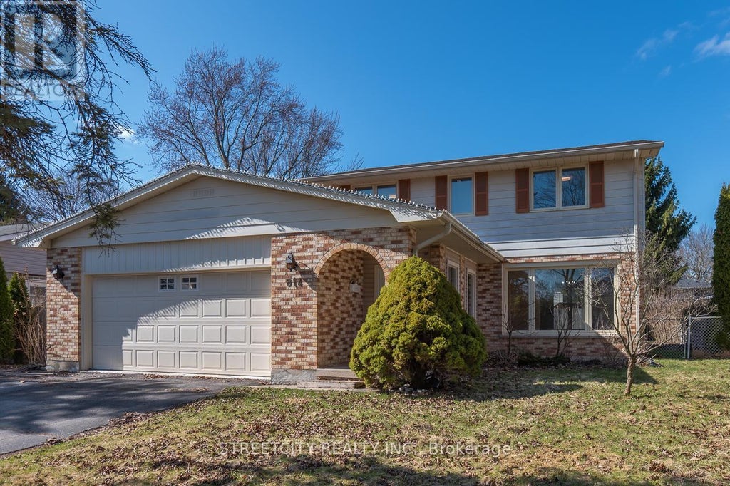 814 Grenfell Drive, London North (north C)