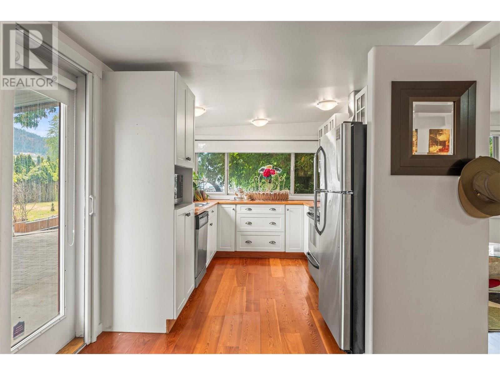 2640 Lakeshore Road. Vernon, British Columbia