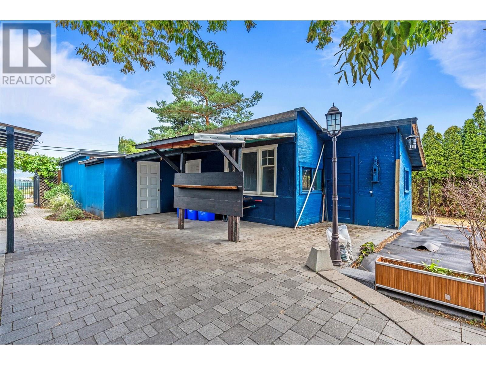 2640 Lakeshore Road. Vernon, British Columbia