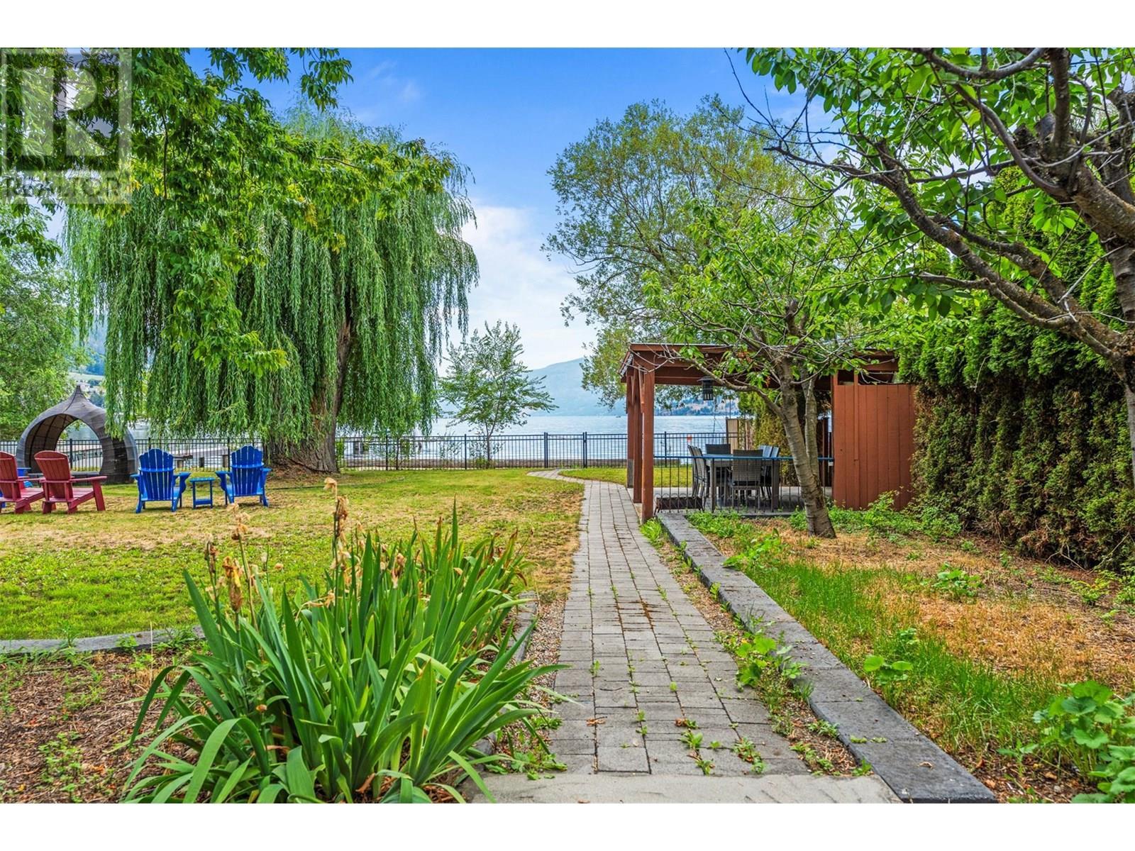 2640 Lakeshore Road. Vernon, British Columbia