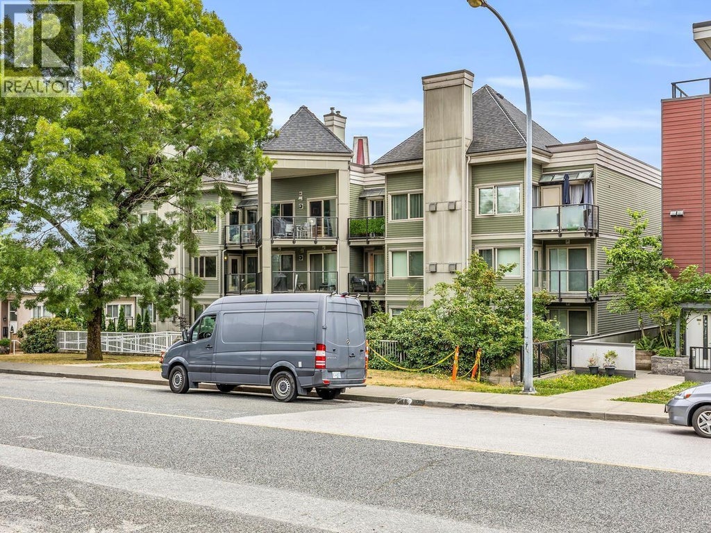 304 210 Carnarvon Street, New Westminster