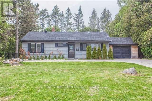 1011 Janette Street, Newmarket (huron Heights-Leslie Valley)