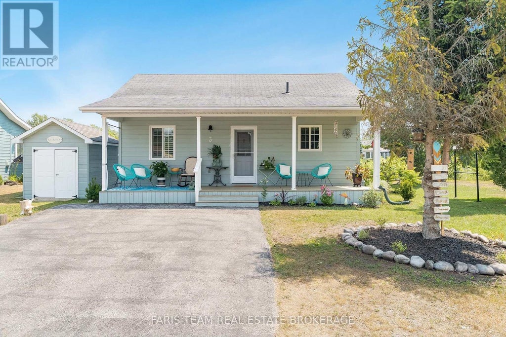 3 Awenda Avenue, Wasaga Beach