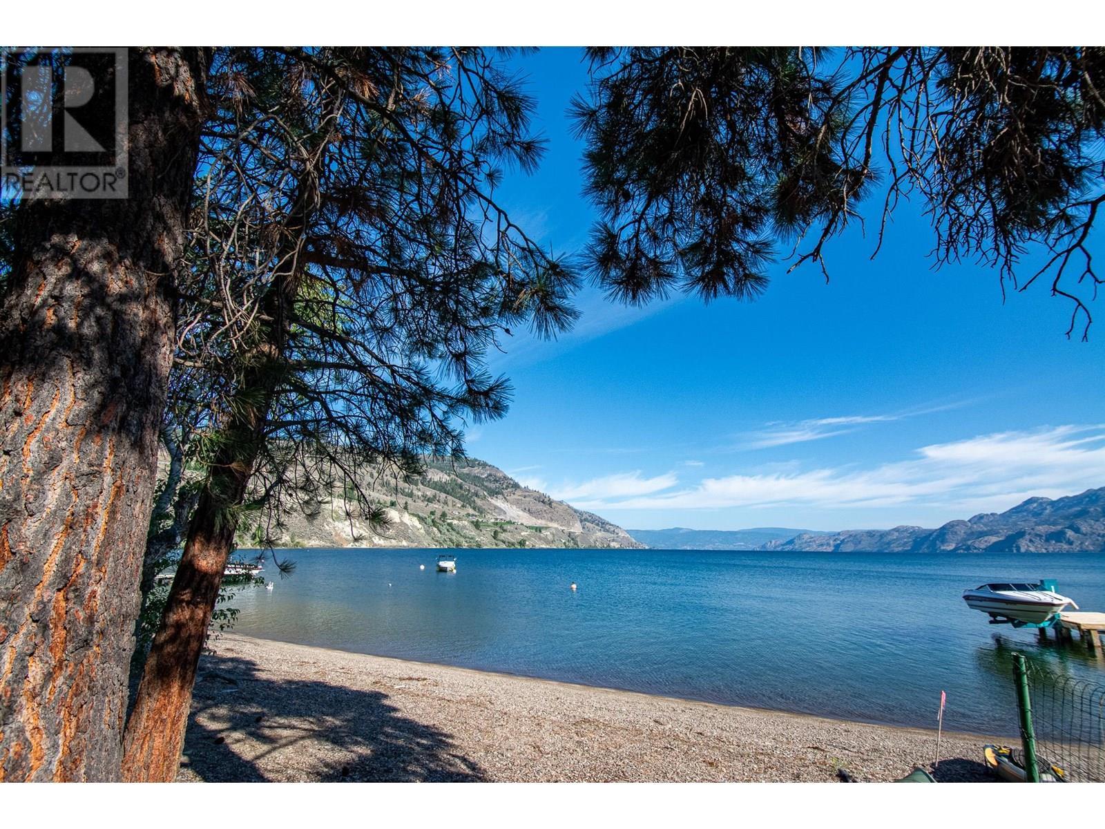 19241 Lakeshore Drive N. Summerland, British Columbia