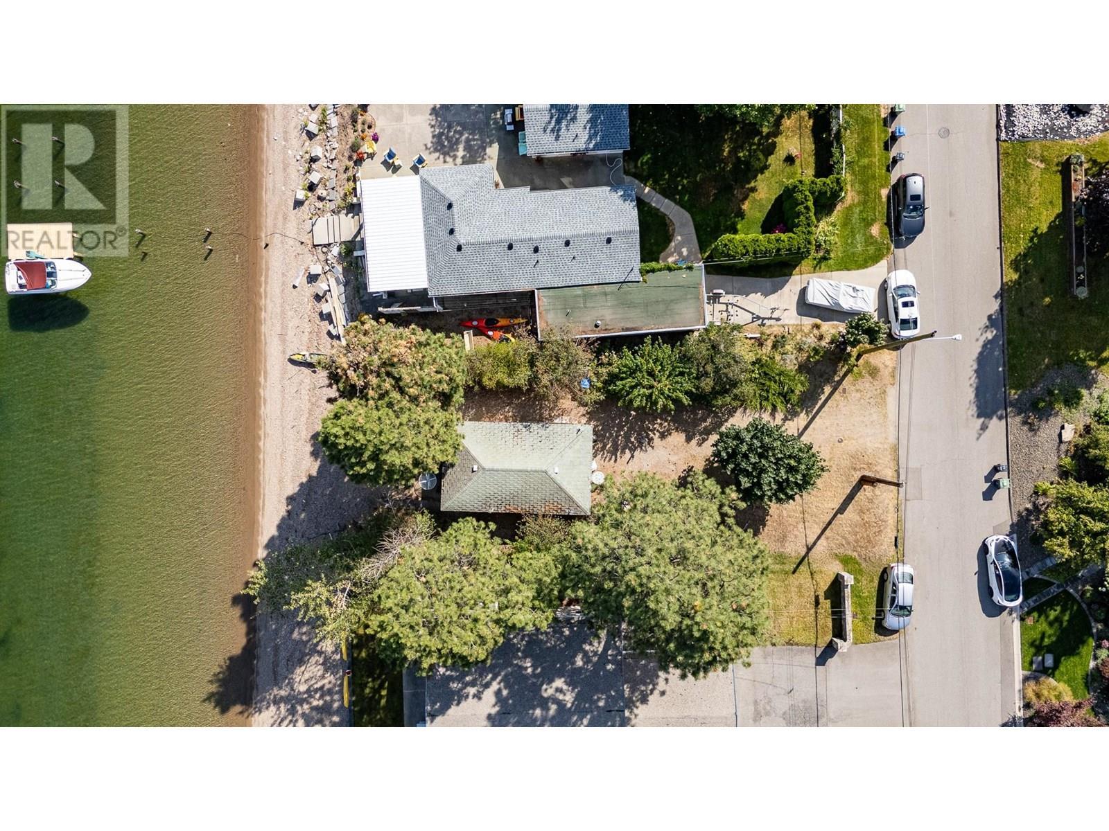 19241 Lakeshore Drive N. Summerland, British Columbia