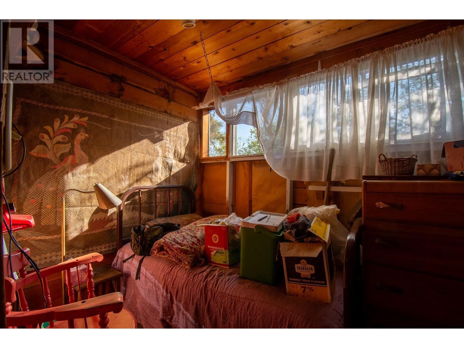 19241 Lakeshore Drive N. Summerland, British Columbia