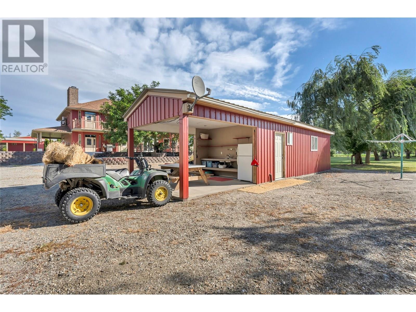 8705 Road 22 Road. Oliver, British Columbia