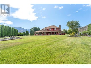 8705 Road 22 Road. Oliver, British Columbia