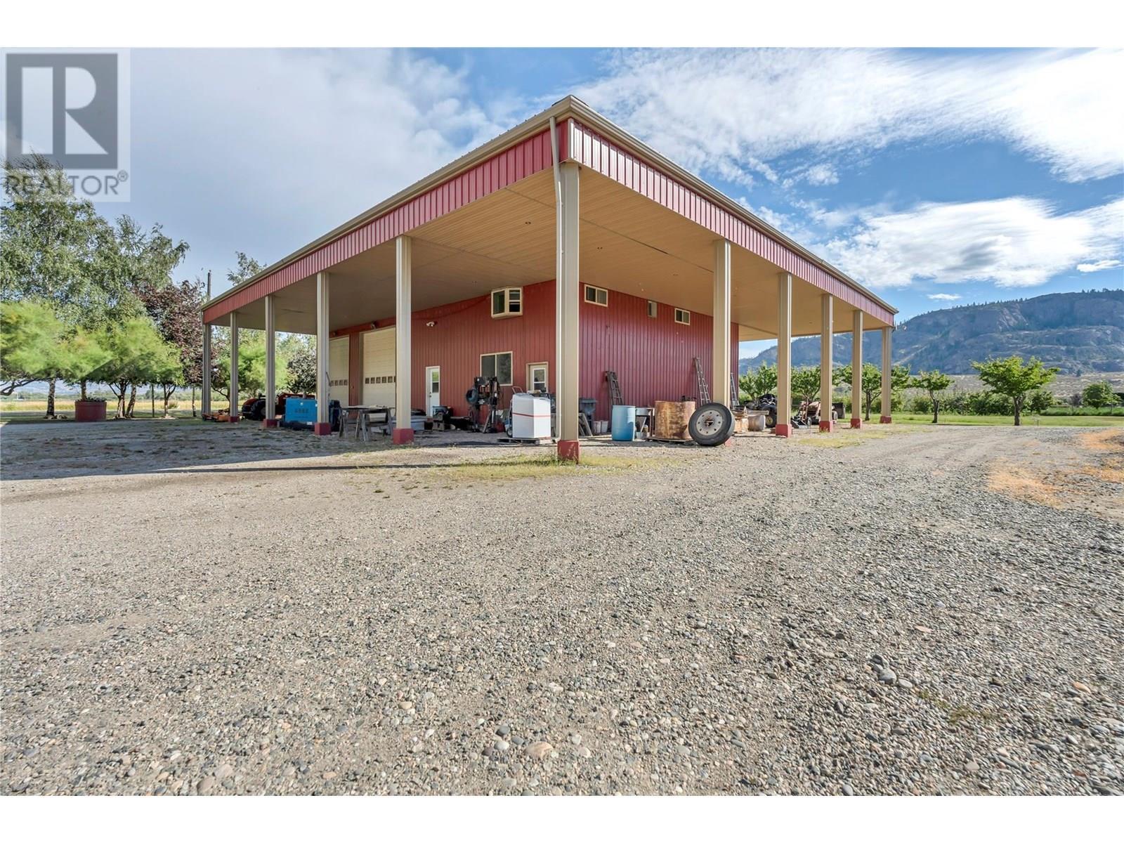 8705 Road 22 Road. Oliver, British Columbia