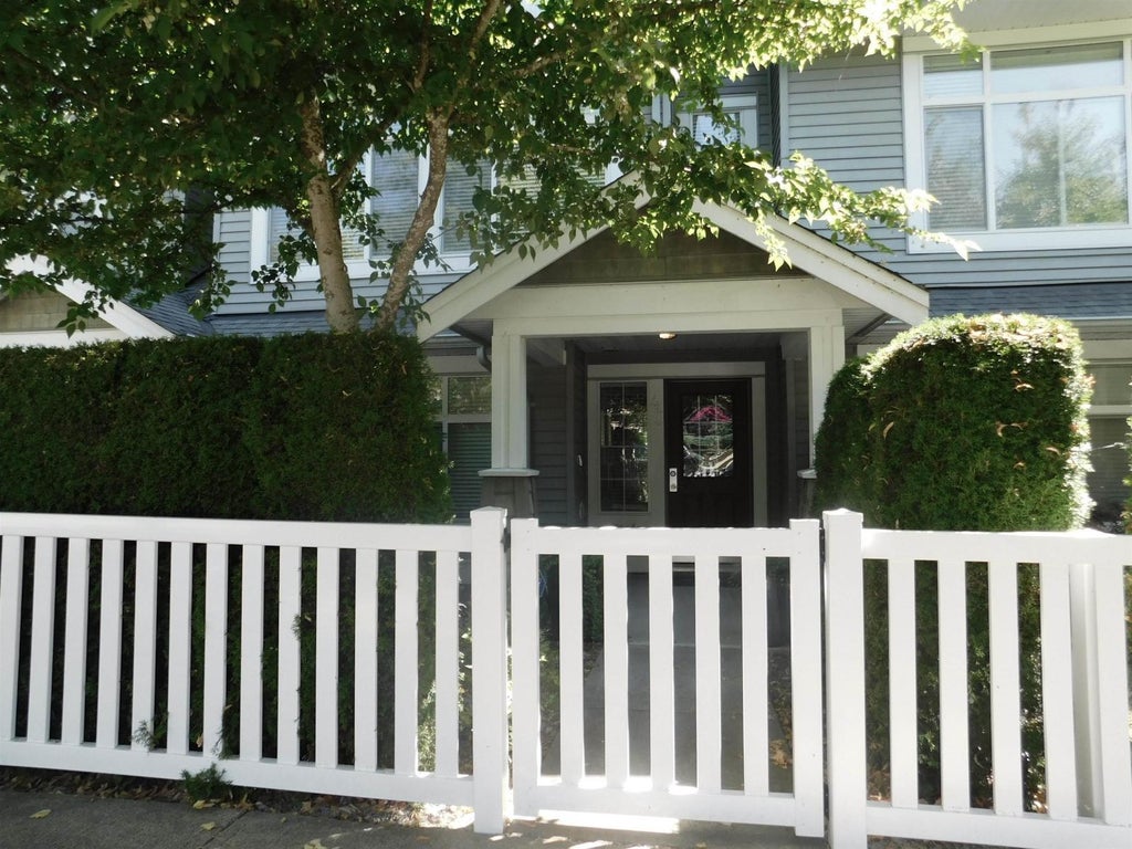 40 19330 69 Avenue, Surrey