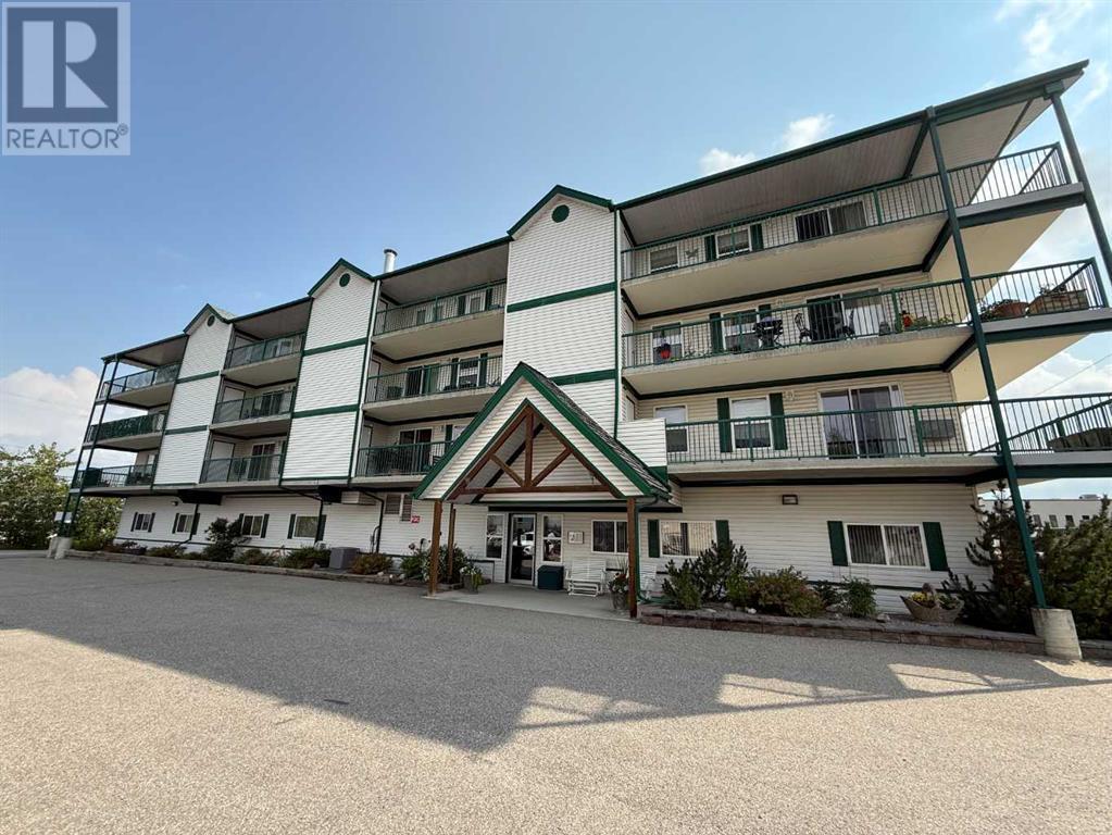 204, 228 Pembina Avenue, Hinton