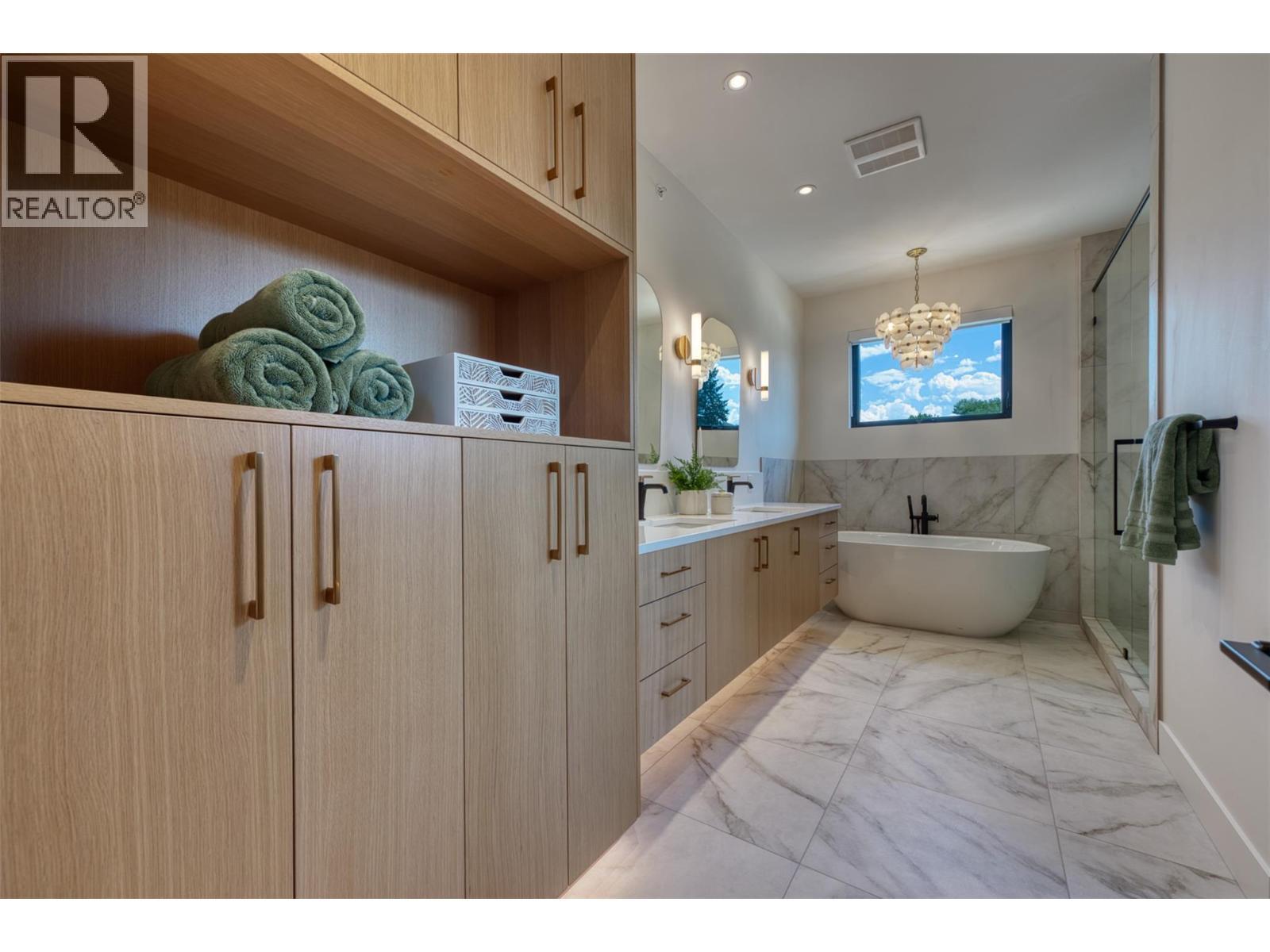 3010 Holland Road Unit# 1. Kelowna, British Columbia