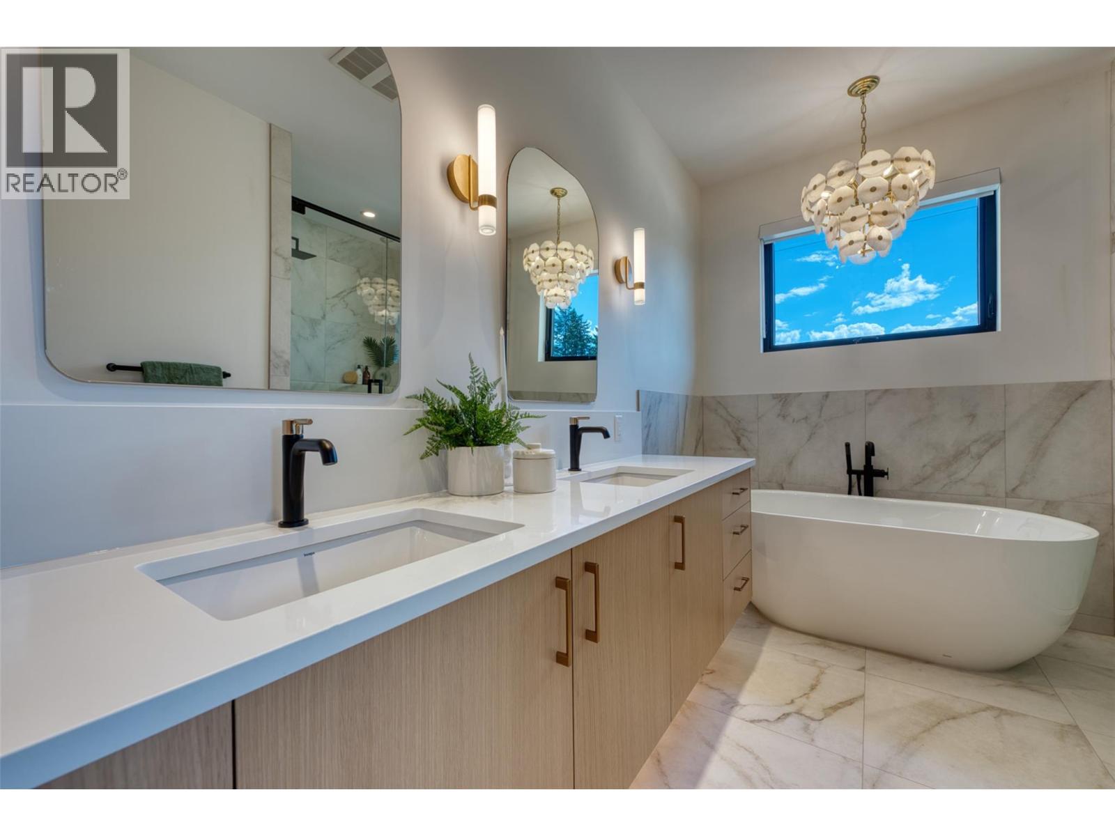 3010 Holland Road Unit# 1. Kelowna, British Columbia