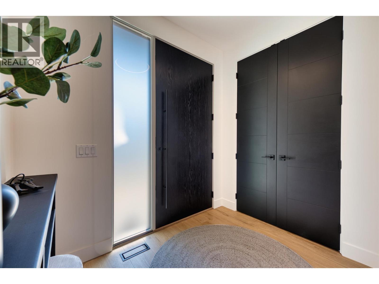 3010 Holland Road Unit# 3. Kelowna, British Columbia