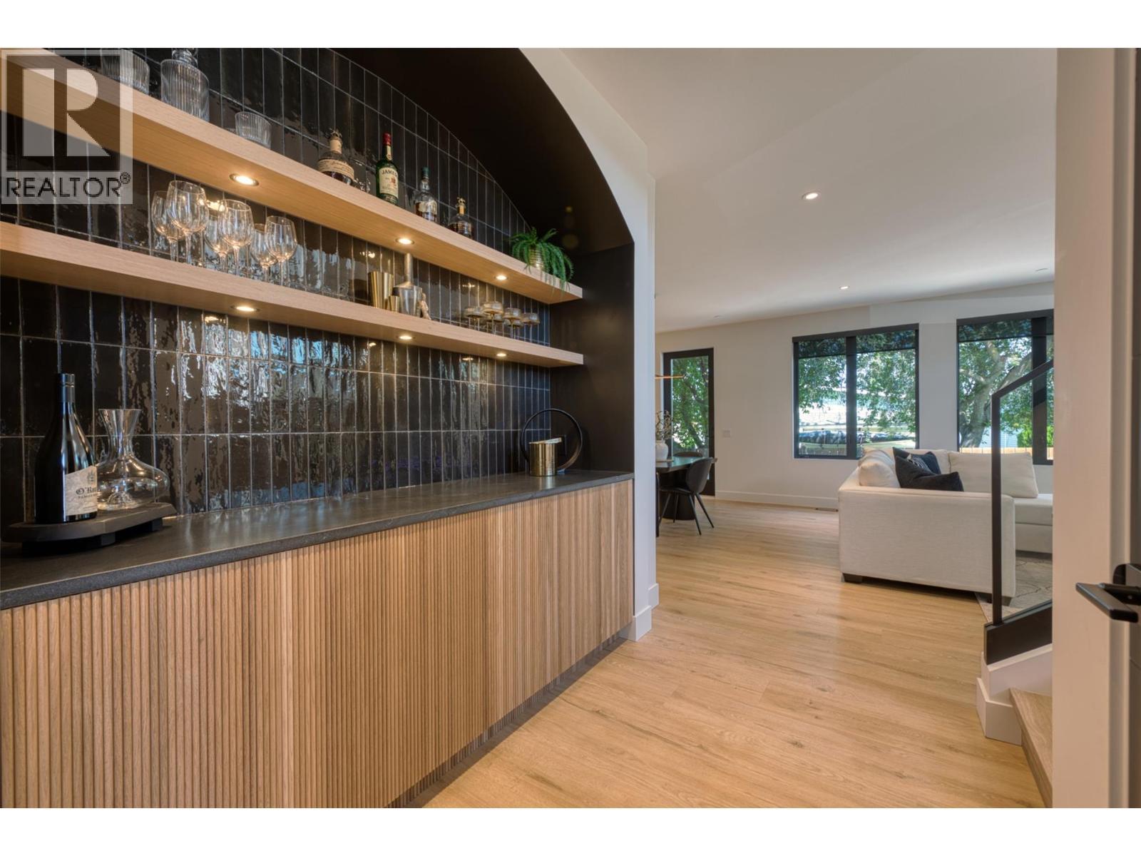 3010 Holland Road Unit# 4. Kelowna, British Columbia