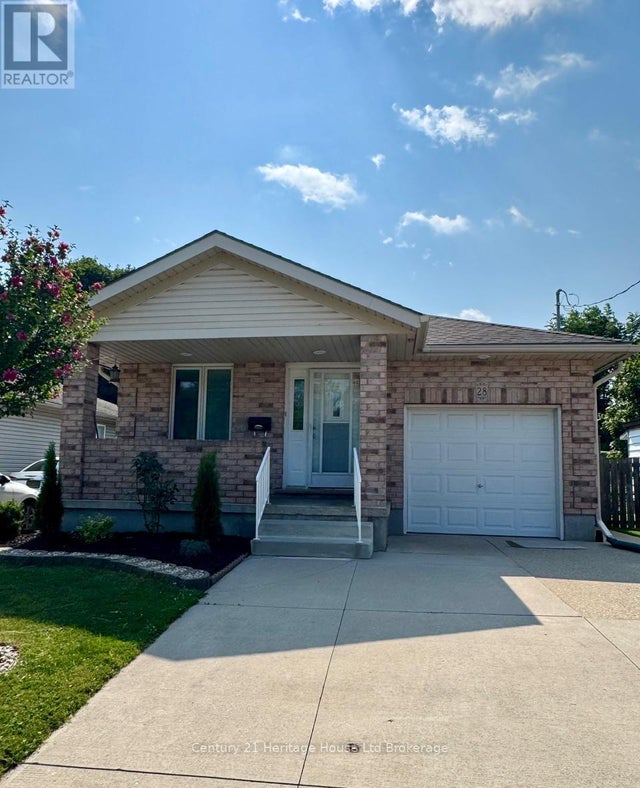 28 Teeple Street, Woodstock (woodstock - South)