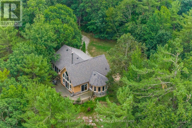 390 Is 360 Island, Georgian Bay (baxter)