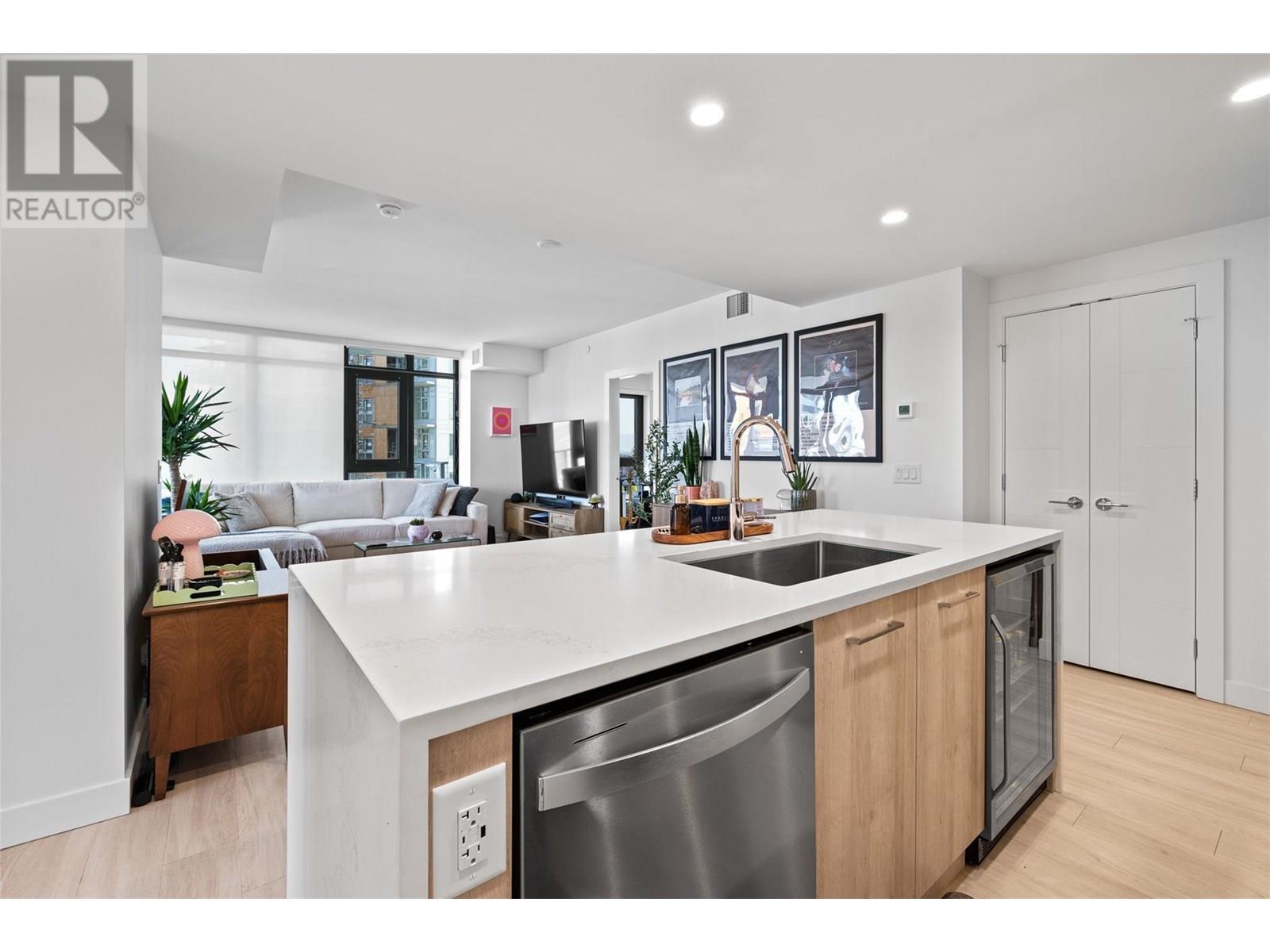 3699 Capozzi Road Unit# 811. Kelowna, British Columbia