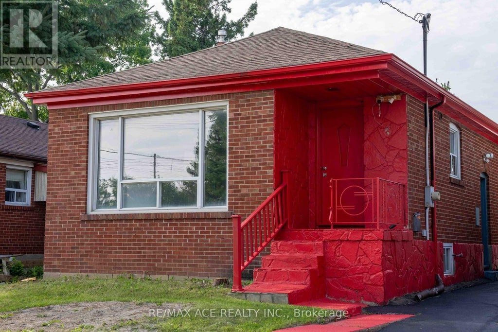 6 Seminole Avenue, Toronto (bendale)