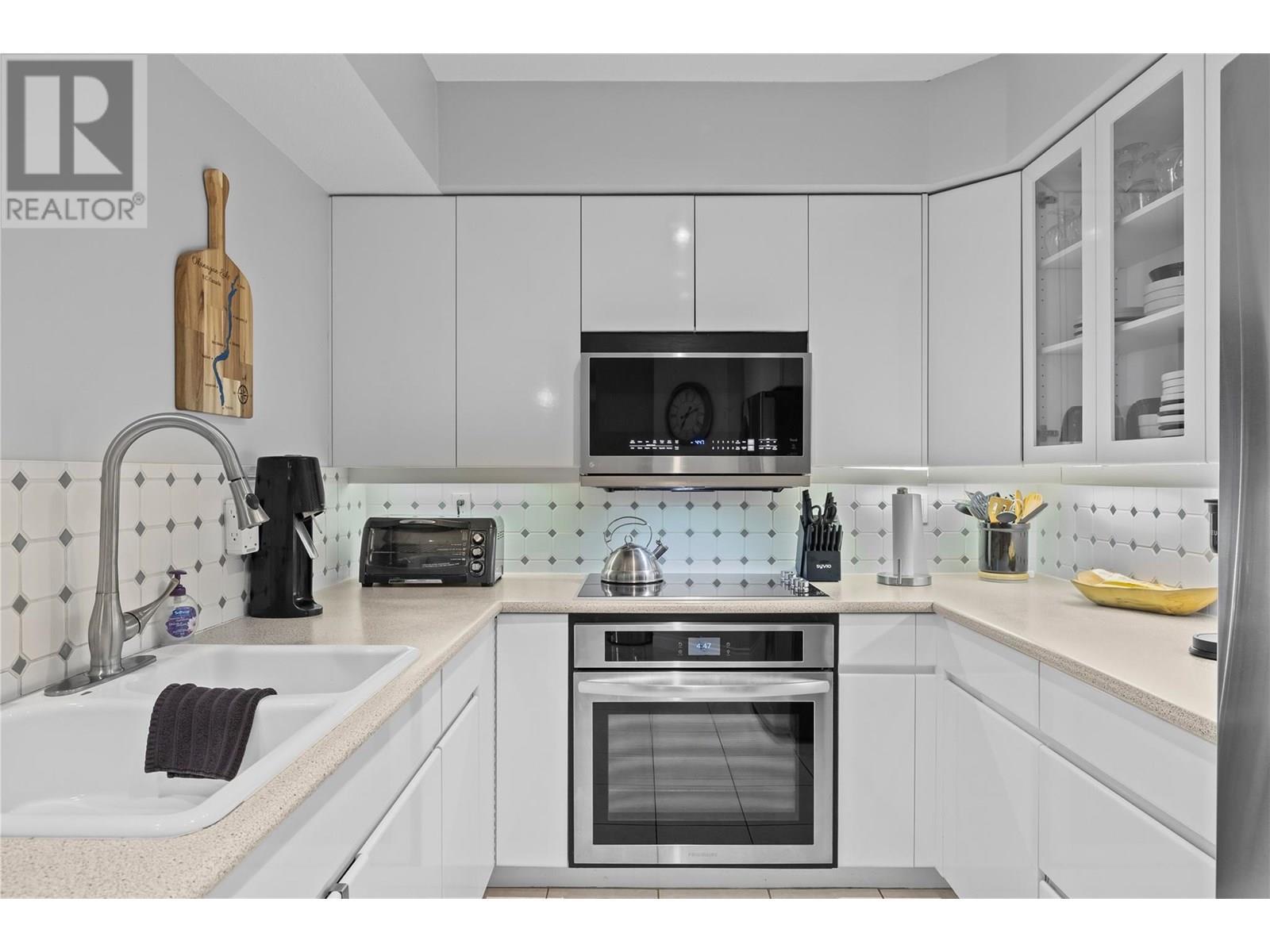 1152 Sunset Drive Unit# 706. Kelowna, British Columbia