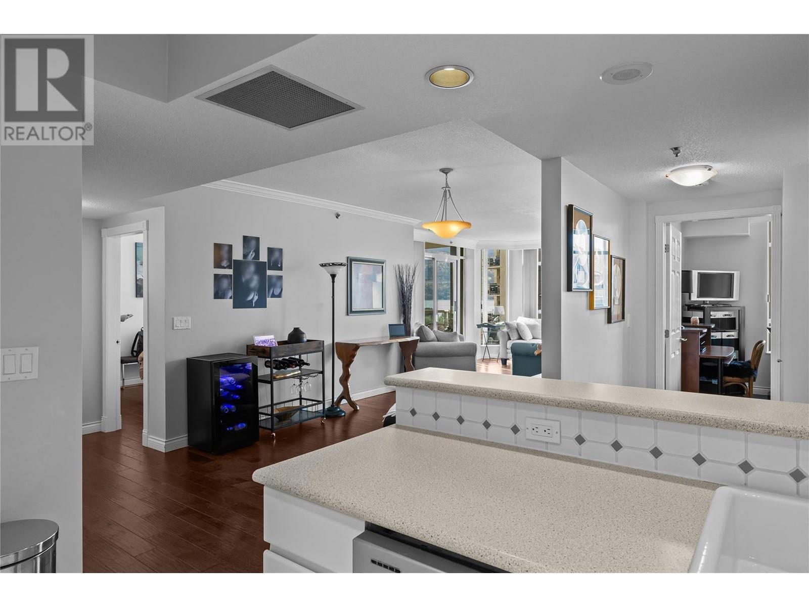 1152 Sunset Drive Unit# 706. Kelowna, British Columbia