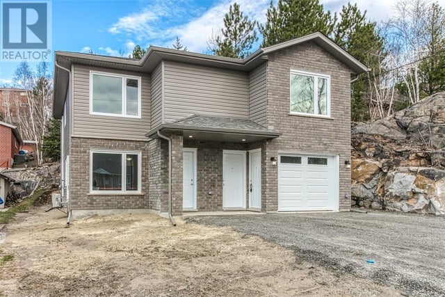 115 Parkwood Street, Sudbury