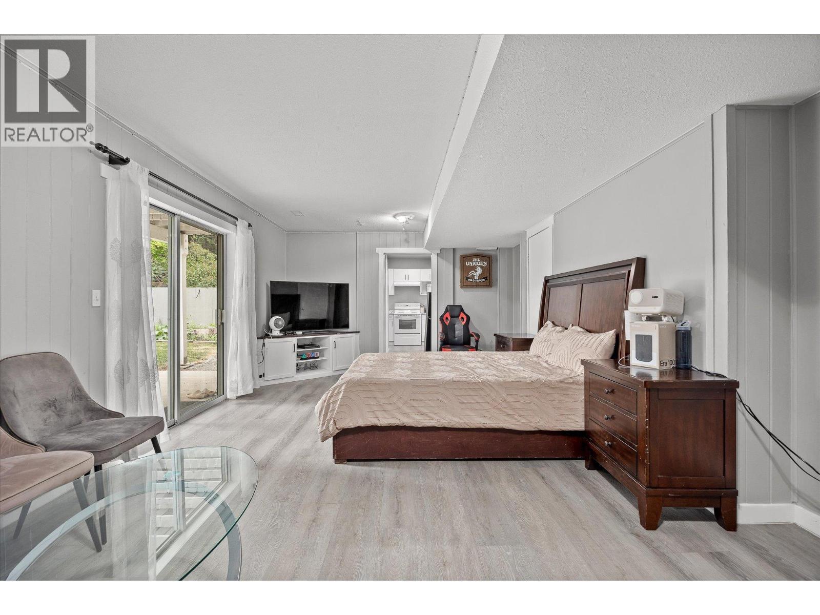 3140 Coventry Crescent. West Kelowna, British Columbia