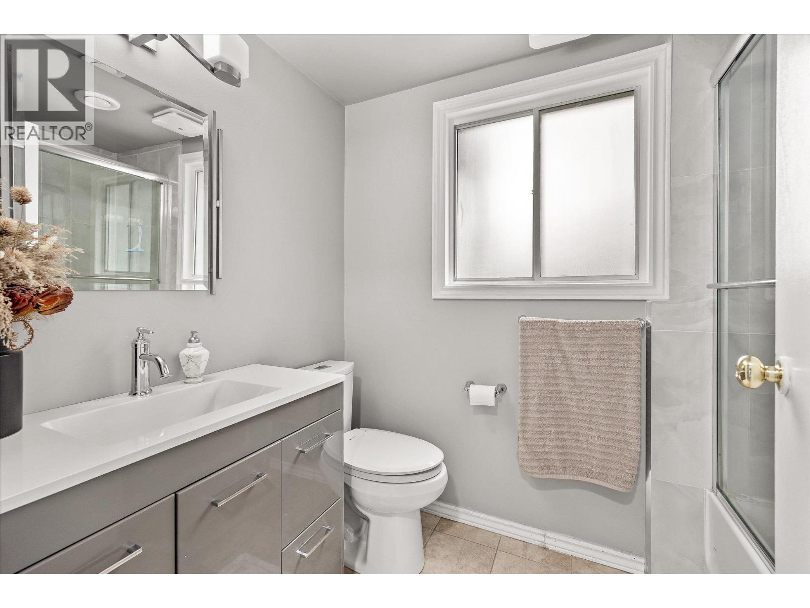 3140 Coventry Crescent. West Kelowna, British Columbia