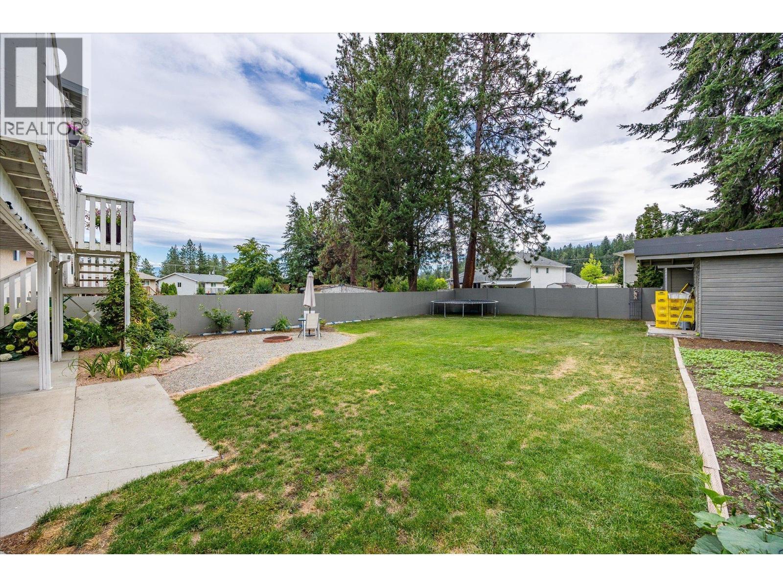 3140 Coventry Crescent. West Kelowna, British Columbia