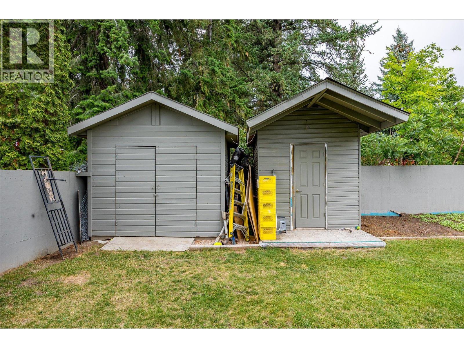 3140 Coventry Crescent. West Kelowna, British Columbia