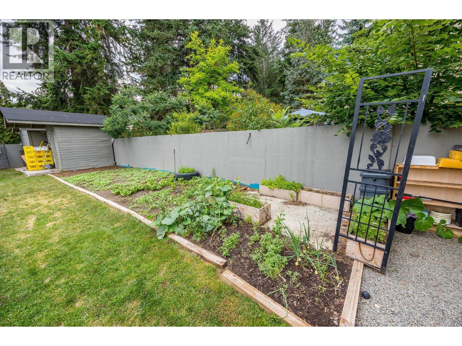 3140 Coventry Crescent. West Kelowna, British Columbia