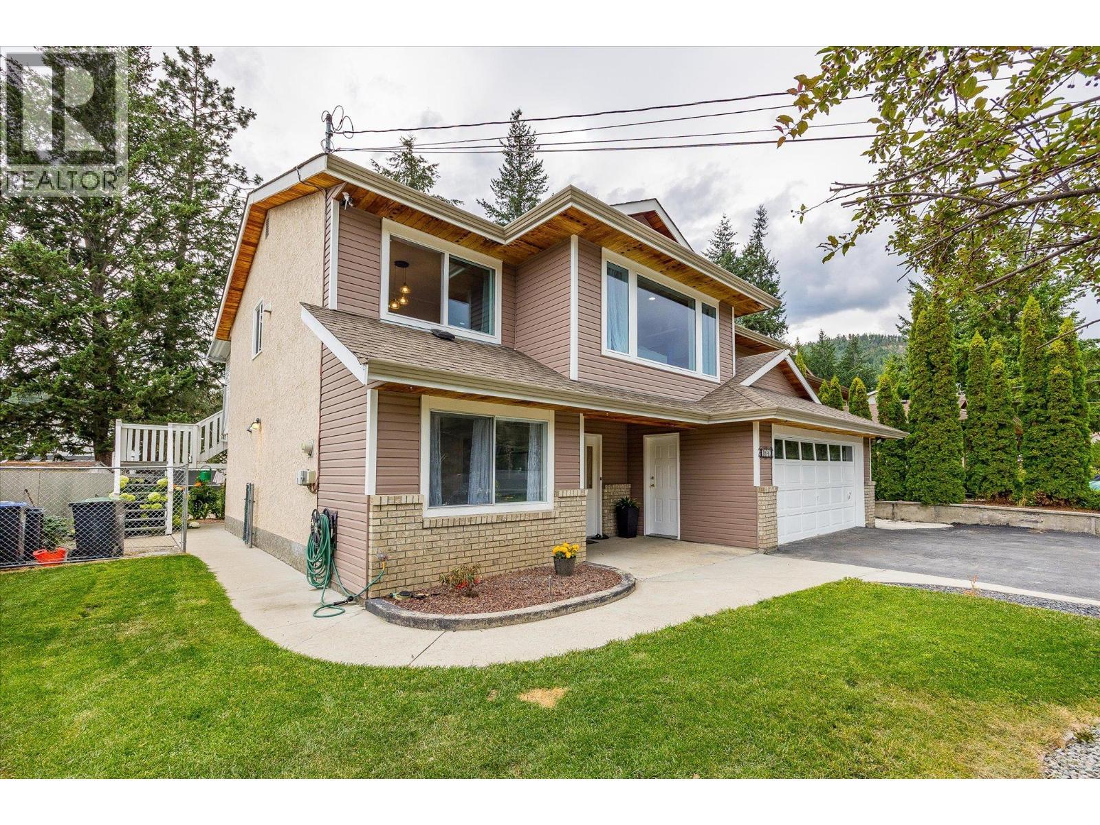 3140 Coventry Crescent. West Kelowna, British Columbia
